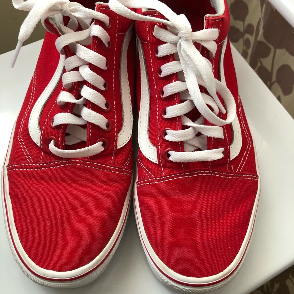 Red vans! - Picture 1 of 2